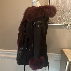 Women hooded parka coat with fur